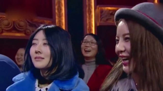 【视频】潘斌龙和崔志佳的小品不能再看了，剧情反转太快，台下美女笑疯了