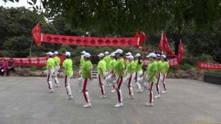 【视频】植物园各舞蹈队庆国庆联欢会、鬼步舞《晚秋》演出：健身梦飞翔舞蹈队