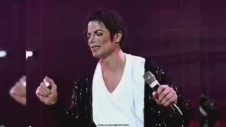 【视频】1996年迈克尔杰克逊封神演出，演艺巅峰期，经典太空步