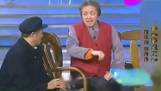 【视频】赵本山雇宋丹丹陪唠嗑，马甲脱了就不认识你了，经典小品回顾.mp4