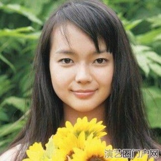 	多部未华子翻包街拍植入|多部未华子肖像代言商业授权|多部未华子淘宝直播18148512918