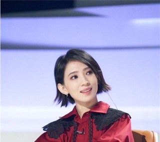 戴佩妮 1月初拍摄 植入 翻包 可授权 合作咨询18501527795