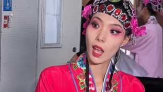 【视频】耶！美子终于和王思思同台演出啦！开心！